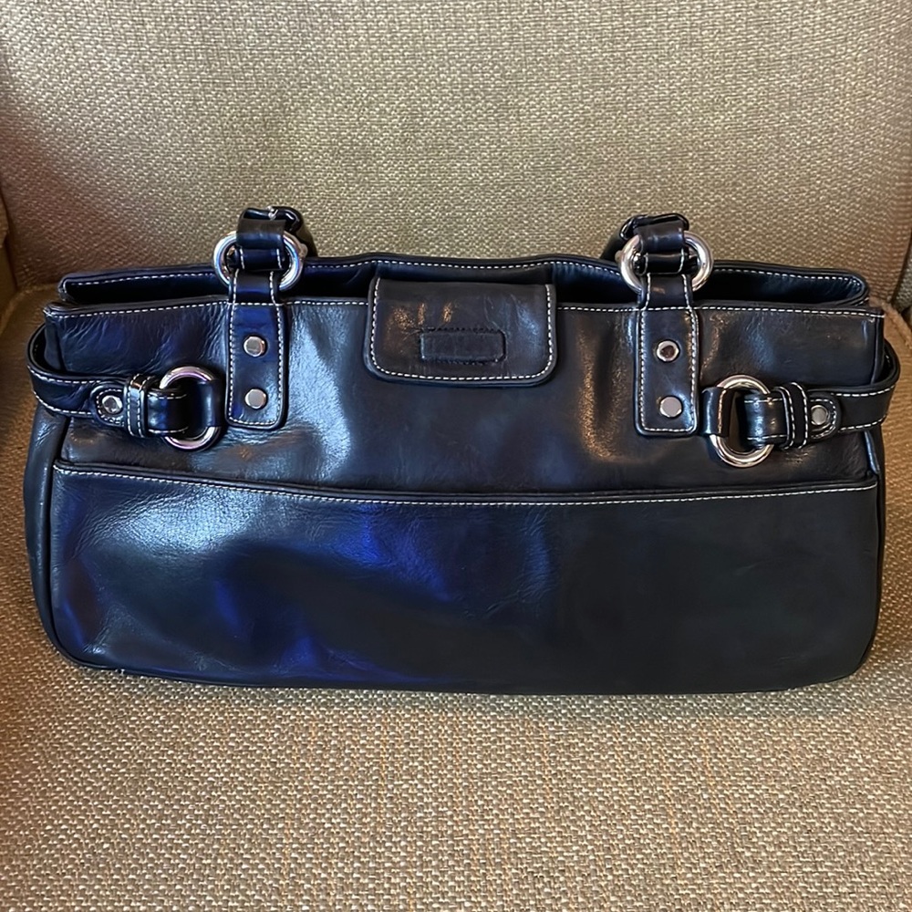 Perlina black leather Handbag